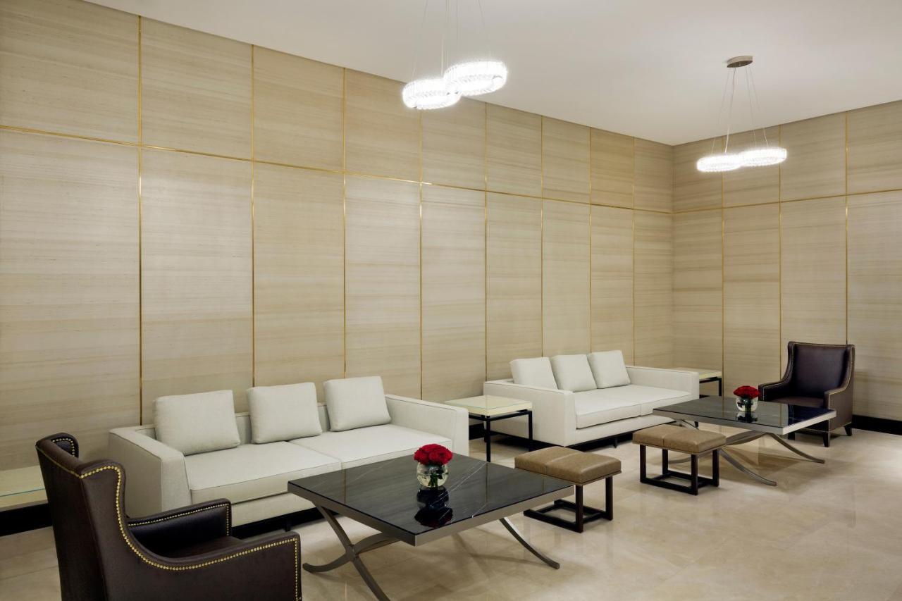 Grand Hyatt Al Khobar Hotel And Residences Εξωτερικό φωτογραφία The interior of the lounge